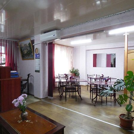 Na Admirala Makarova Hotel Mykolaiv Eksteriør billede